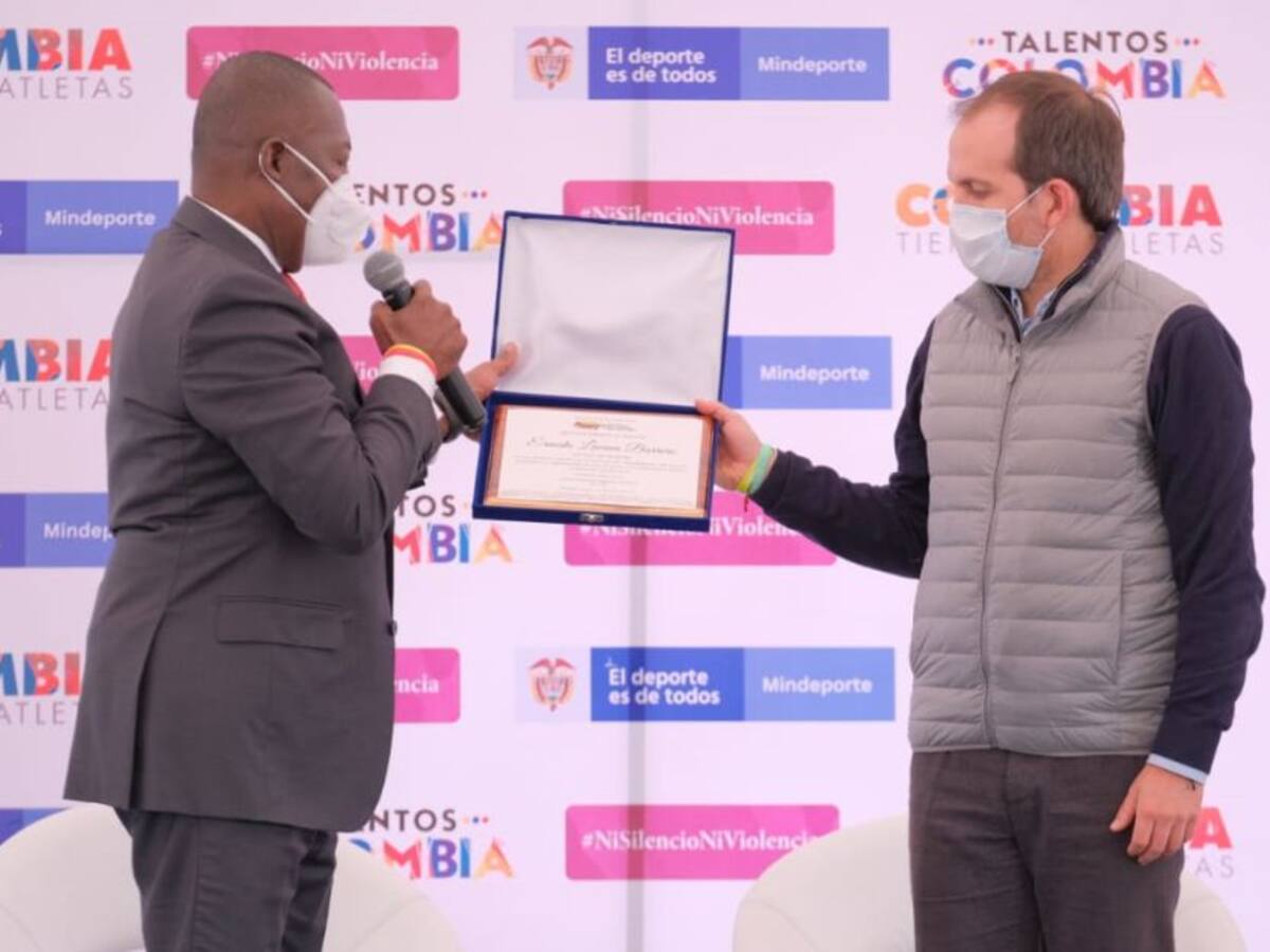 Gran alianza entre Escuela Nacional del Deporte y el Ministerio del Deporte