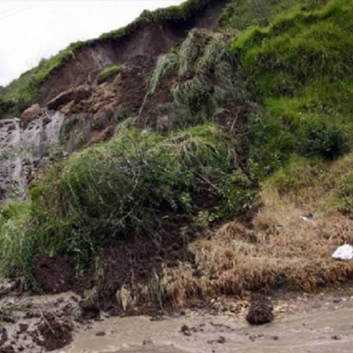 Alerta por fenómeno de remoción en masa en La Ermita