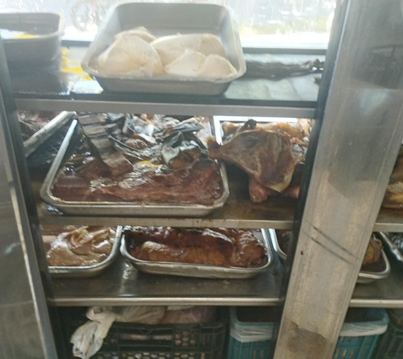 La carne incautada fue dejada a disposición de CEAGRODEX para su desnaturalización.