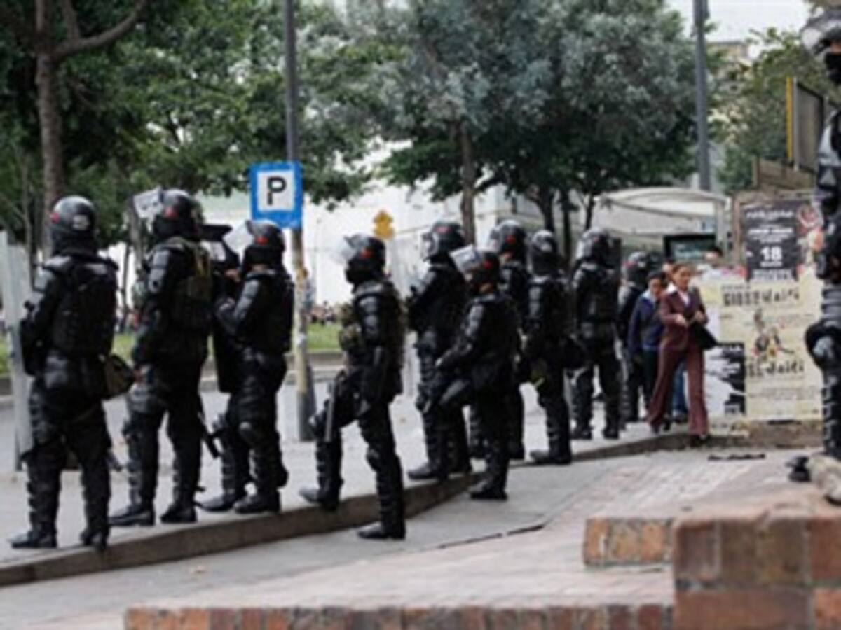 Fuerte aguacero en Bogotá deja varias viviendas inundadas