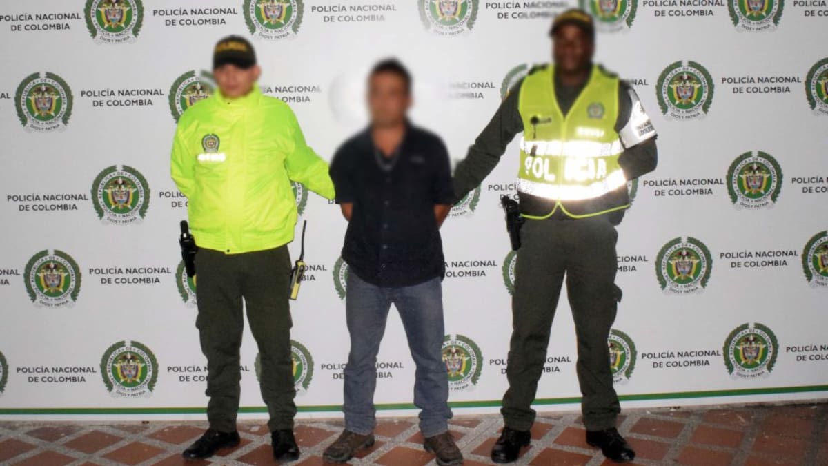 Hombre que presuntamente violó a su hija adoptiva fue enviado a la cárcel