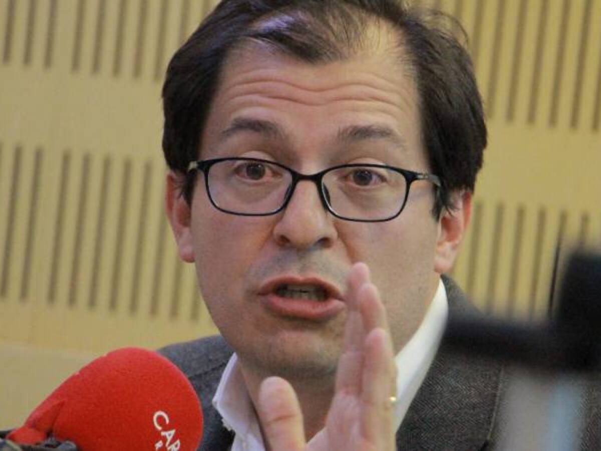 “Están hablando de negociación política con contenidos penales”: Barbosa, sobre proyecto de bandas