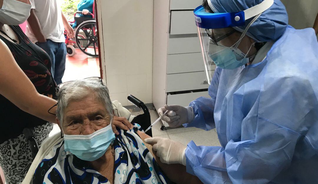 Vacunación para COVID-19 en Pereira.