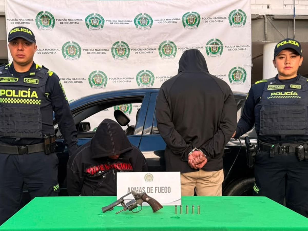 Con un revólver y un carro para discapacitados: sorprendieron a dos presuntos fleteros