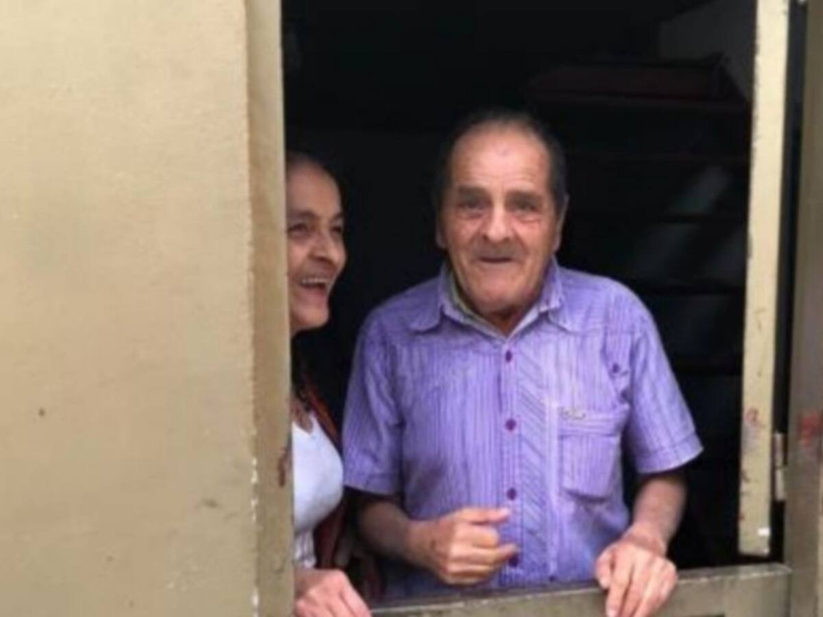 Lotería de Manizales entrega ayudas a los loteros en tiempo de contingencia