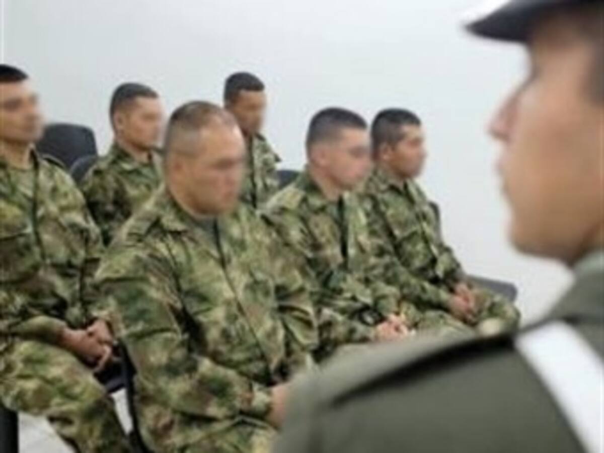 Ex juez militar denuncia impunidad en casos de 'Falsos Positivos'