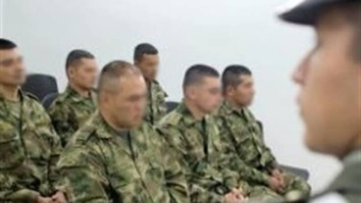 Ex juez militar denuncia impunidad en casos de 'Falsos Positivos'