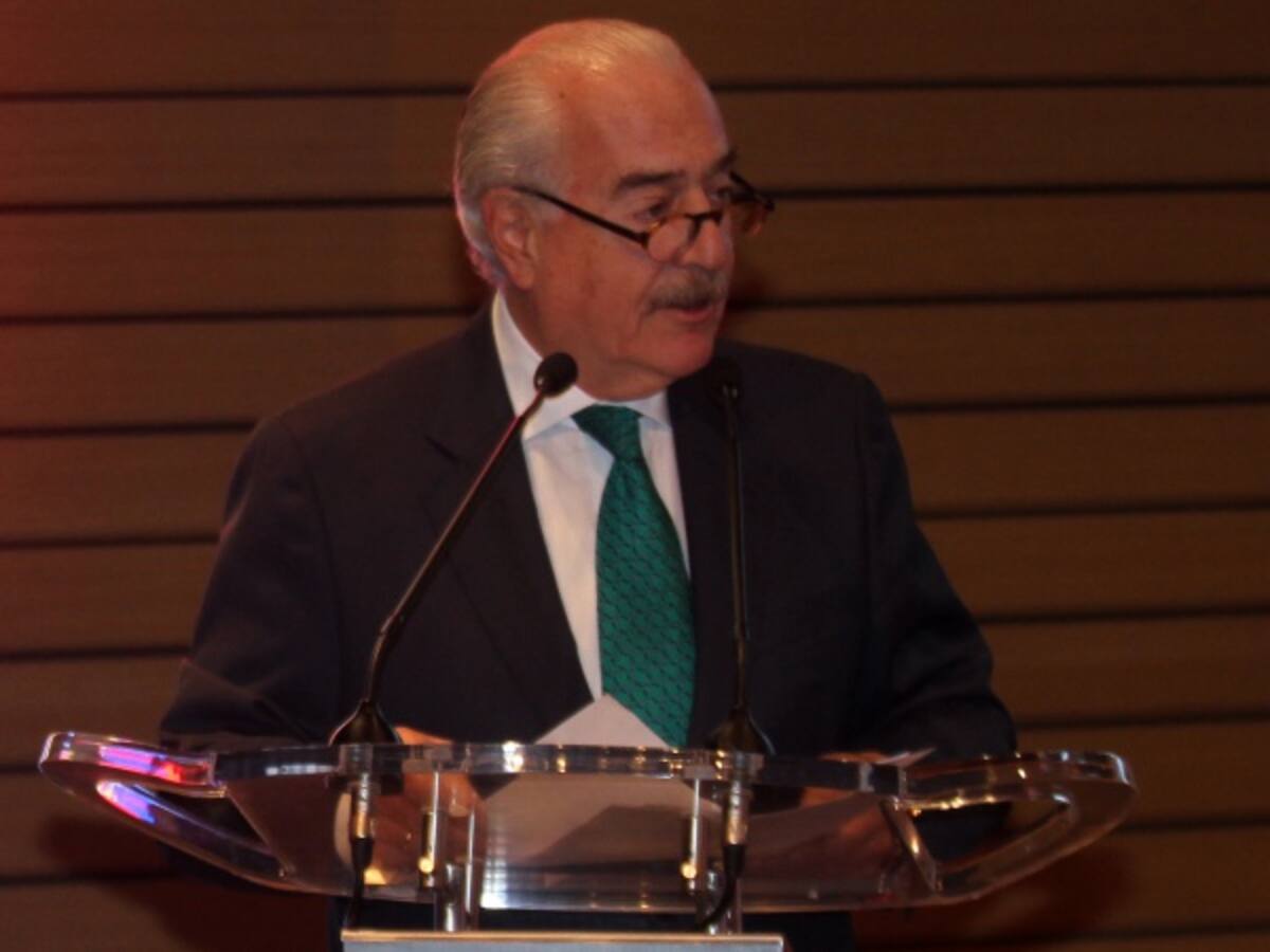 Pastrana oficializa que irá por el No en el plebiscito