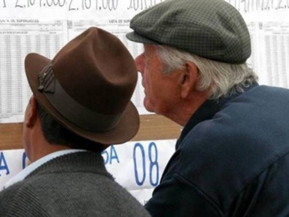 No vamos a aumentar la edad de pensión: Clara López