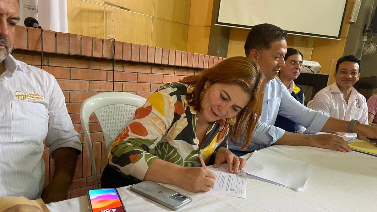 Gobierno y yuqueros de Sucre, Córdoba y Bolívar firman pacto para fortalecer el sector