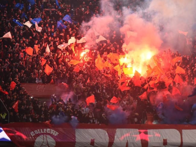 UEFA cierra parcialmente el estadio del PSG y lo multa