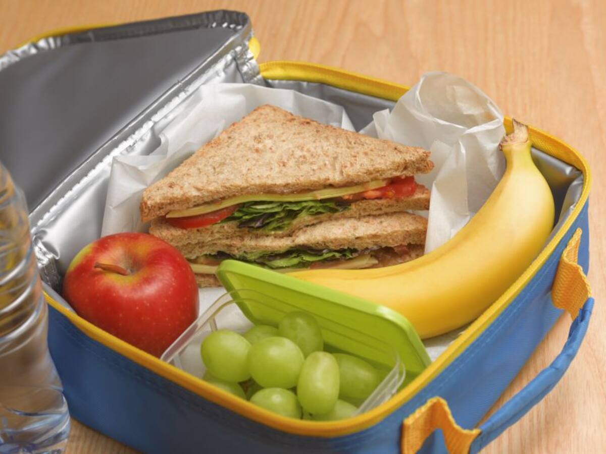 Cuatro alimentos que no pueden faltar en la lonchera