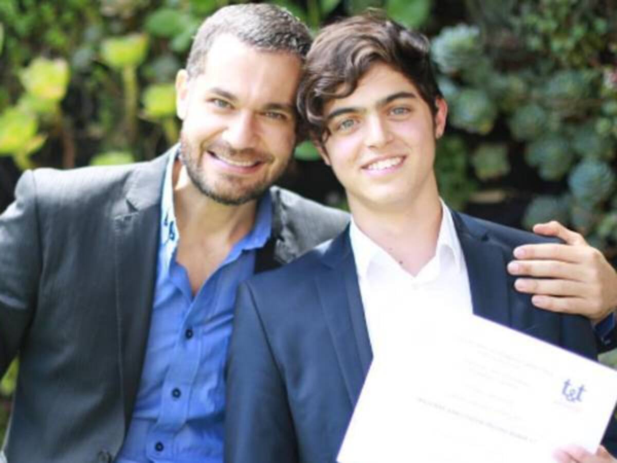 Daniel Narváez, el hijo de Cristina Hurtado ha conquistado las redes sociales