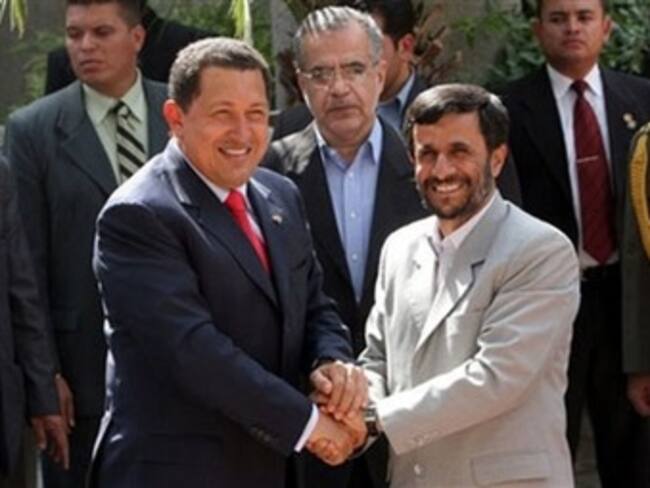 Chávez confirma llegada de Ahmadinejad a Venezuela