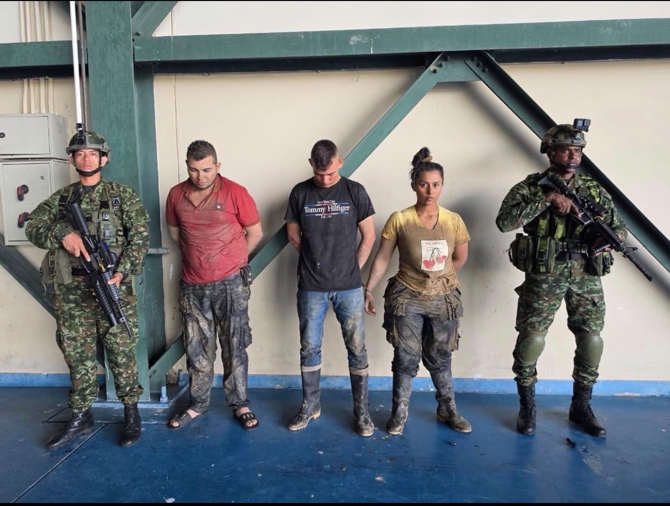 Una recompensa de hasta 200 millones de pesos. Foto Presidencia.