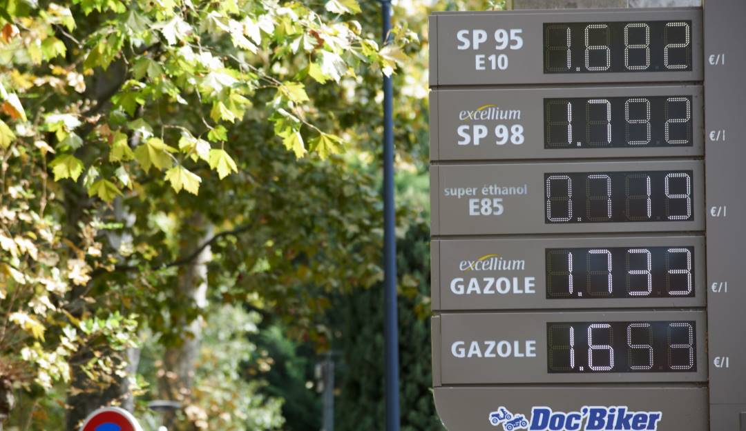 Alza de precios en los combustibles por inflación.            Foto: Getty 