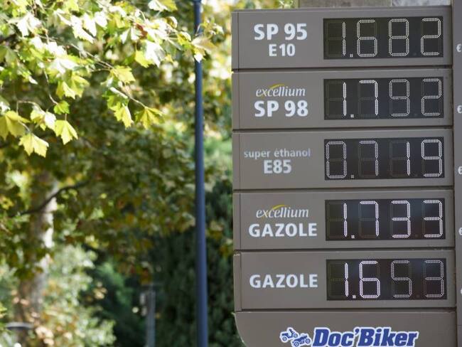 Alza de precios en los combustibles por inflación. Foto: Getty