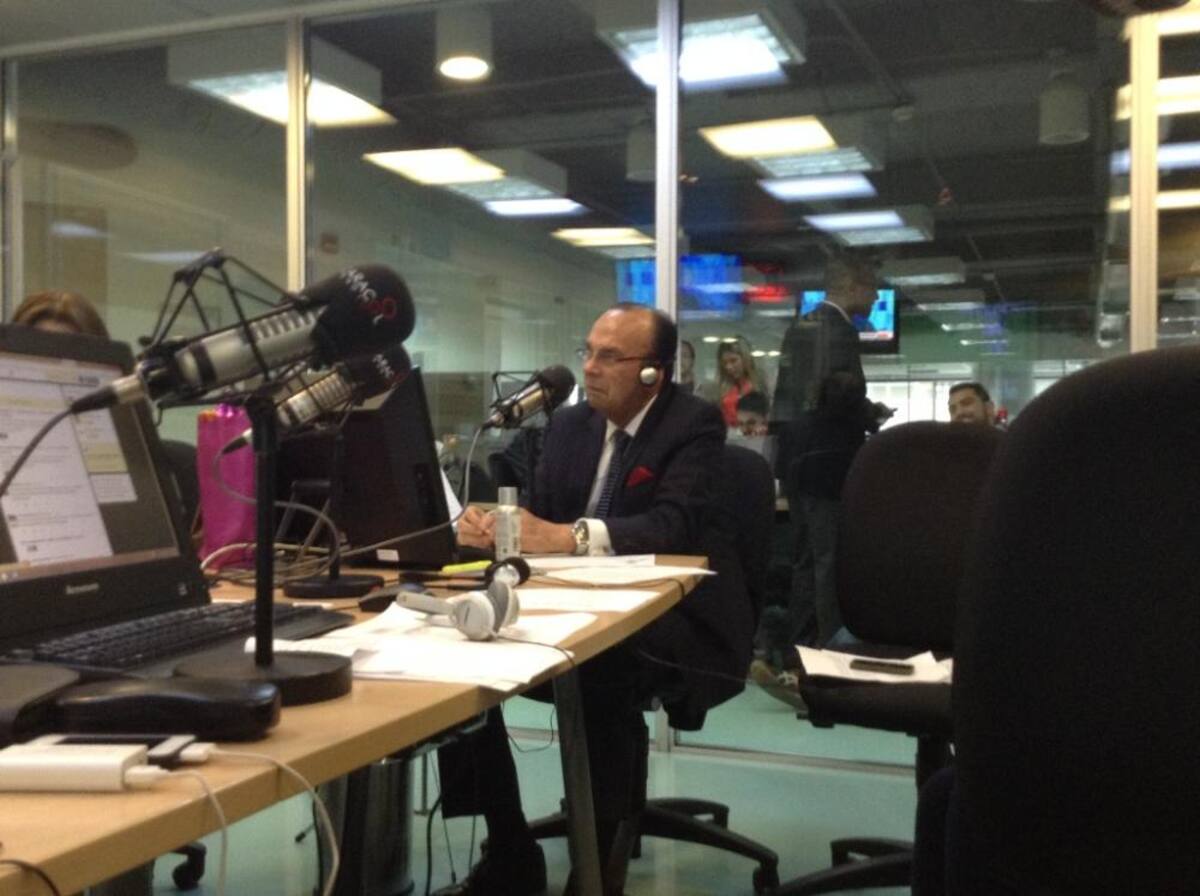 En un ambiente de nostalgia el equipo de Caracol se une para decir una vez más #GraciasPelaez.