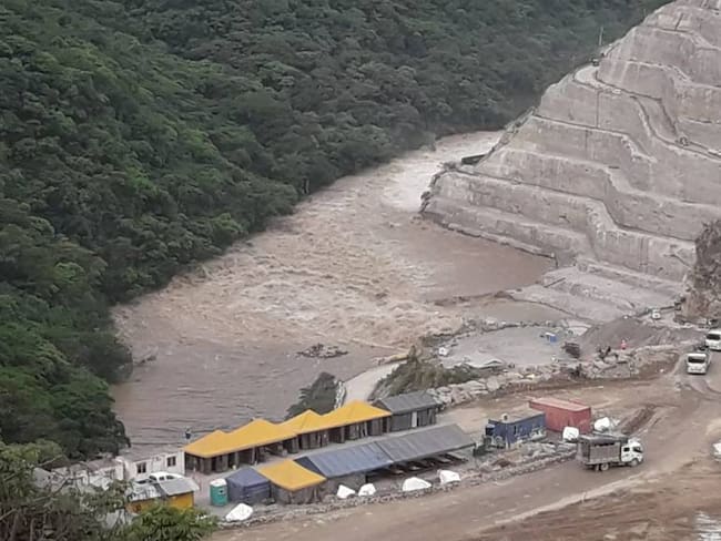 Puentes peatonales destruidos por el Cauca serían reinstalados este mes