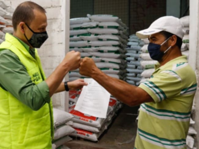 Con entrega de fertilizantes se ven beneficiadas 637 familias de Manizales