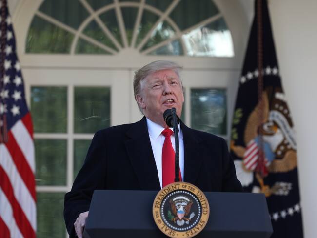 Sin dinero para el muro, Trump acuerda finalizar cierre de gobierno