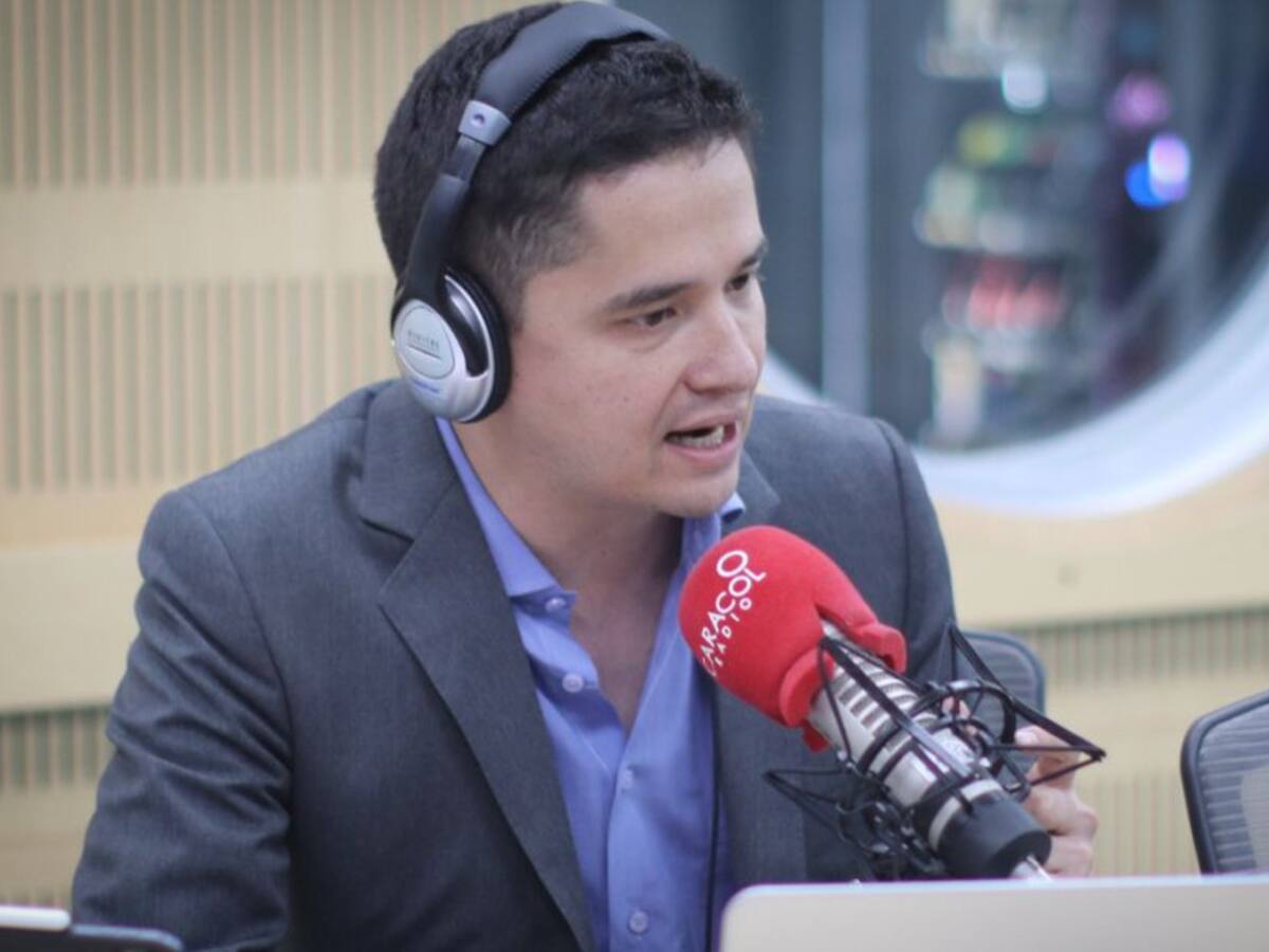 El Gobierno debe ejercer mano dura contra el ELN: López