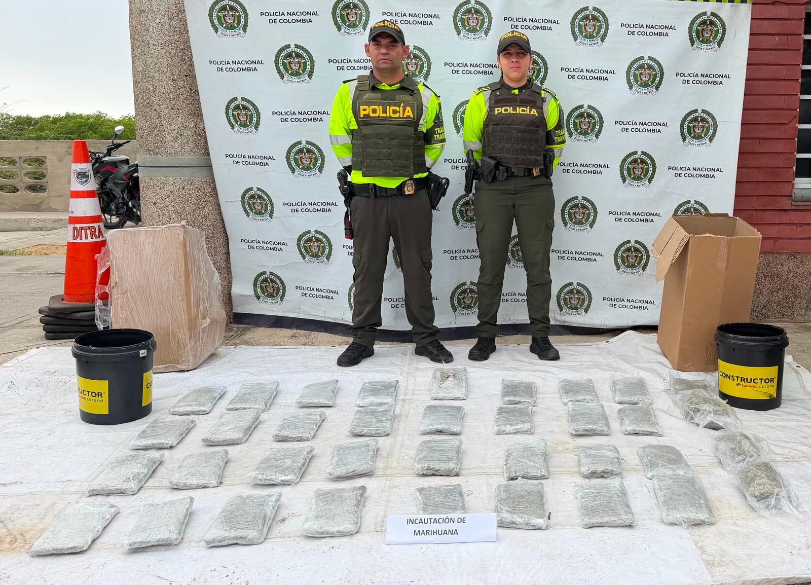 Incautados 36 paquetes de marihuana en la Troncal del Caribe/ MESAN