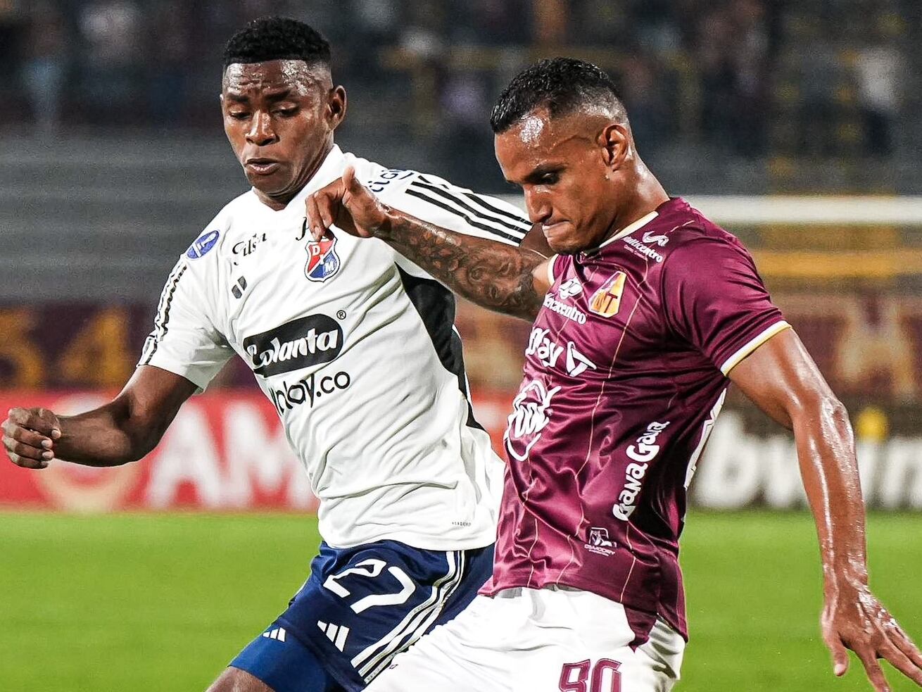 Duelo entre Deportes Tolima e Independiente Medellín en Ibagué / @cdtolima