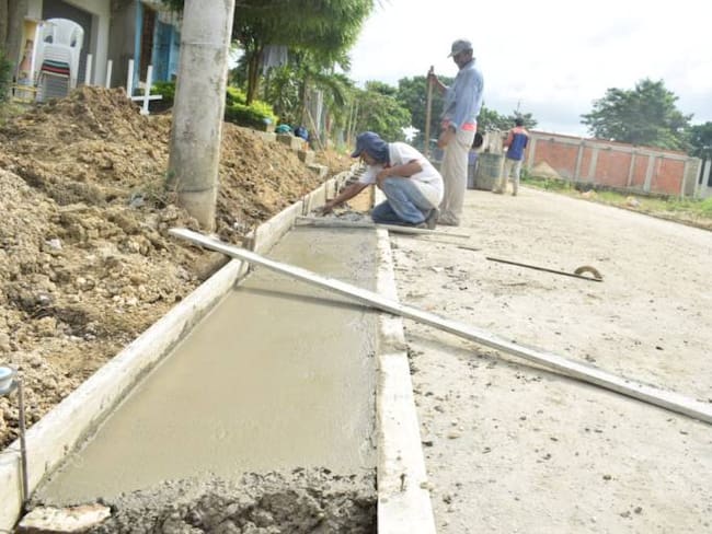 Vía &#039;la Línea&#039; en Arjona, Bolívar, continúa sometida a obras