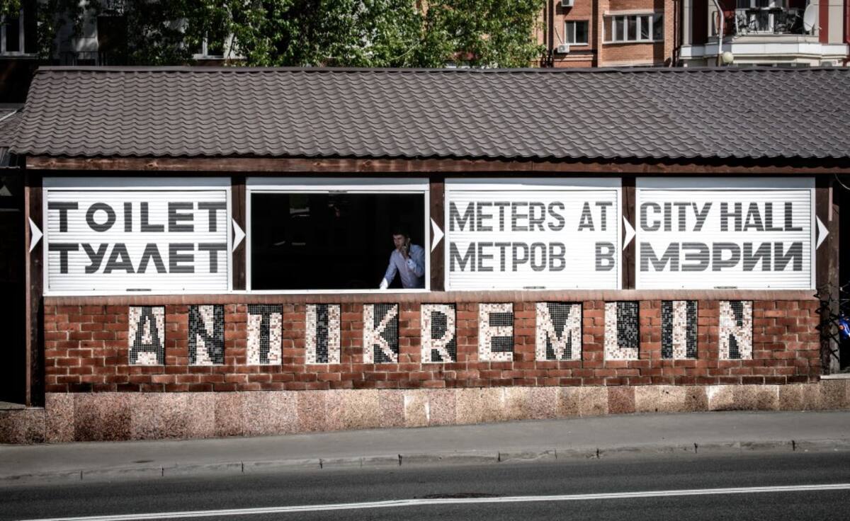 Es la capital de Tartaristán, está a 825 km de Moscú y su población asciende a las 1.200.000 personas