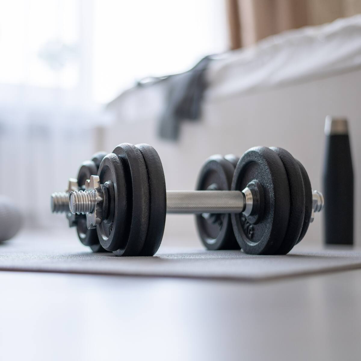 Pros y contras de hacer ejercicio con pesas: lesiones que podría generar