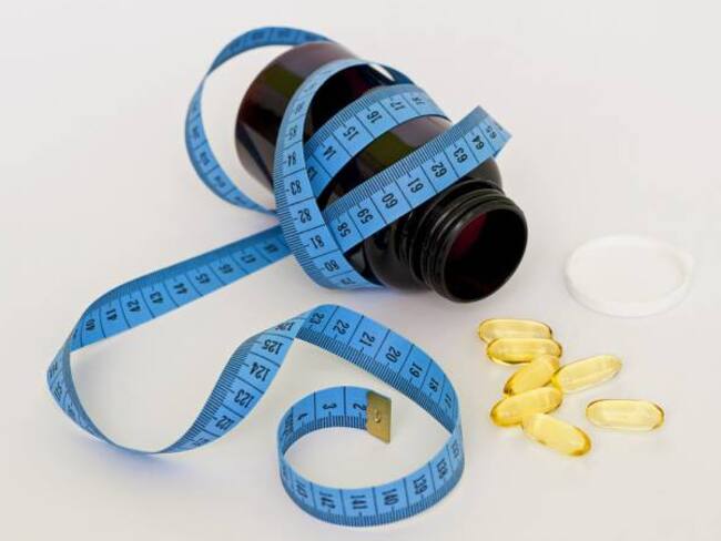 ¿Un balón gástrico en una pastilla contra la obesidad?