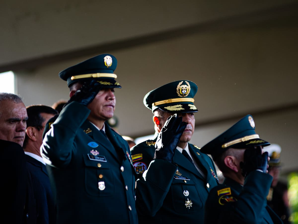 Cinco reintegros de militares y policías en el gobierno Petro: el mayor número en décadas