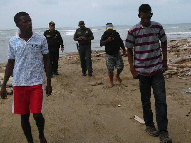 Grupo de voluntarios que participan en la búsqueda.