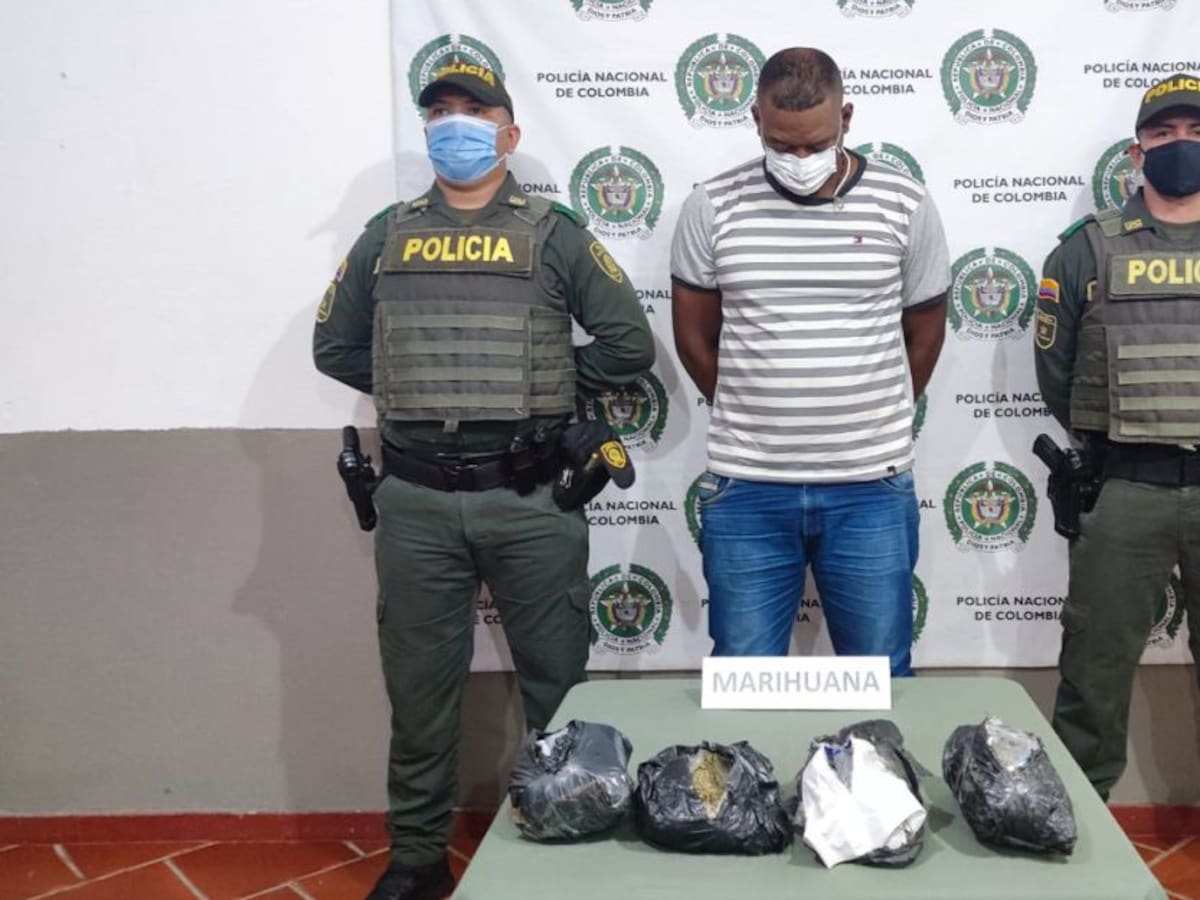 Capturaron a hombre que llevaba marihuana en su moto en Bolívar