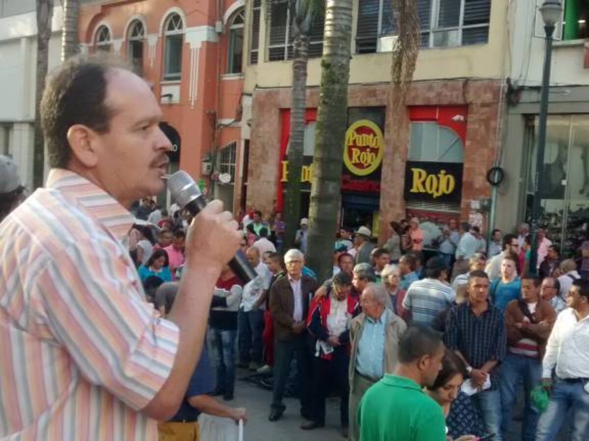 Centrales obreras protestan en el centro de Manizales como apoyo al paro camionero