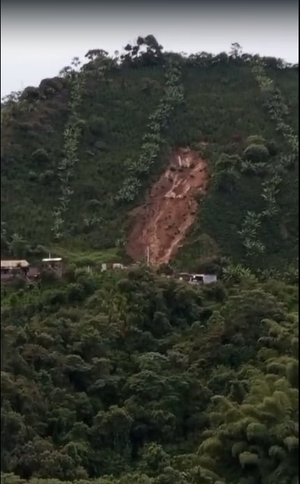 Derrumbe en zona rural en Salamina, Caldas. Foto suministrada.