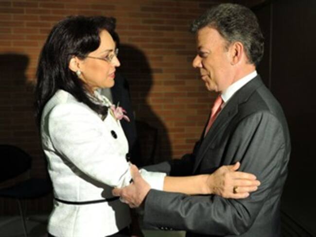 Viviane Morales no me ha desilusionado y no me arrepiento de haberla nominado: Santos