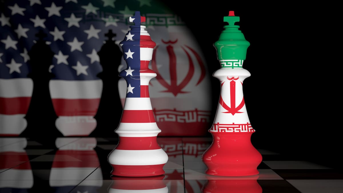 Irán prevé nueva fase de diálogos con Estados Unidos después de firmar la paz