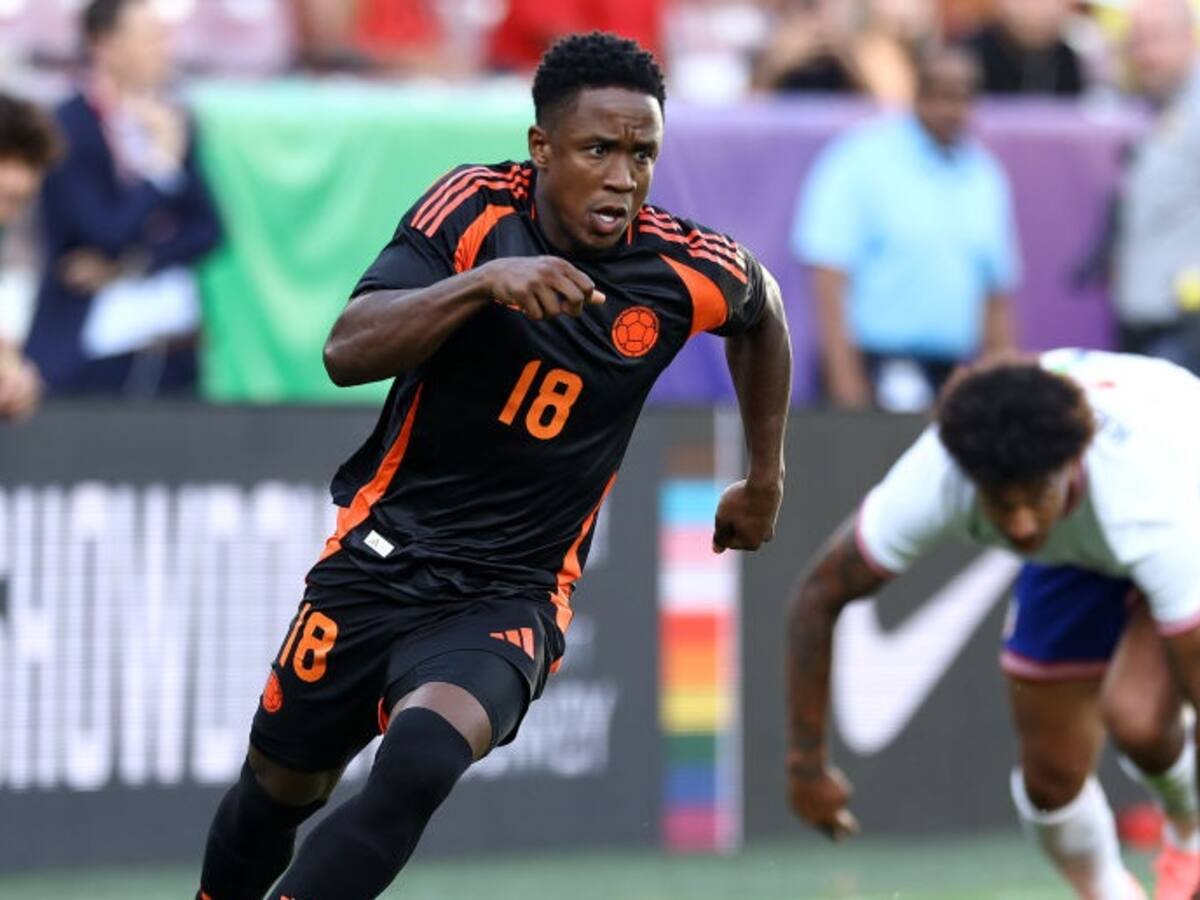 Luis Sinisterra: “Con este rendimiento, obviamente se crea el ambiente de favoritismo”