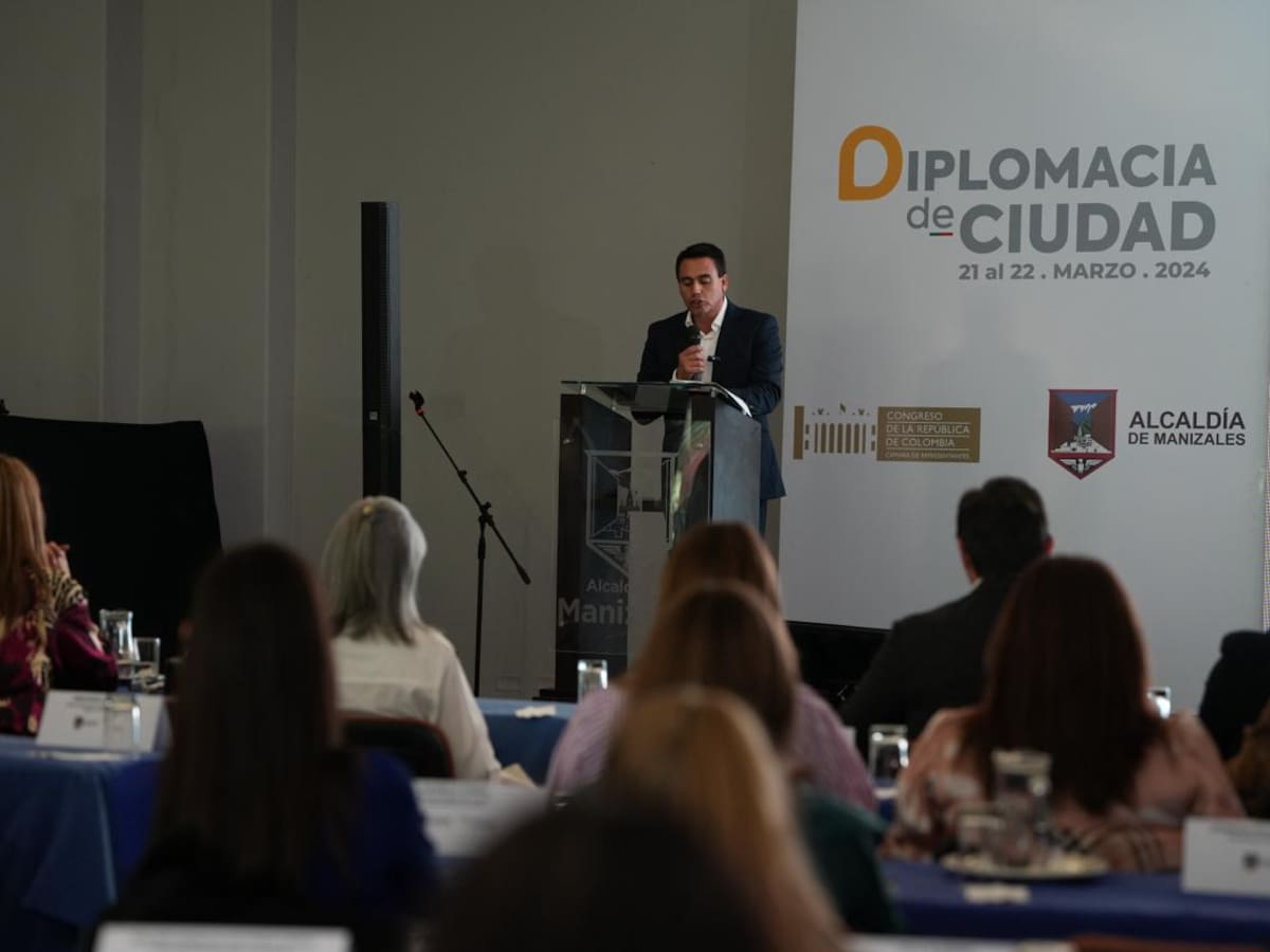 Manizales recibe a diplomáticos de 13 países para fortalecer relaciones binacionales