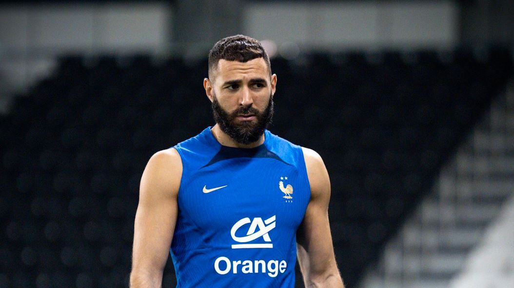 Karim Benzema solo pudo entrenar junto a sus compañeros de Francia en Qatar un solo día / @equipedefrance.
