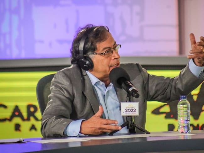 Gustavo Petro, candidato presidencial en debate de Prisa Media.