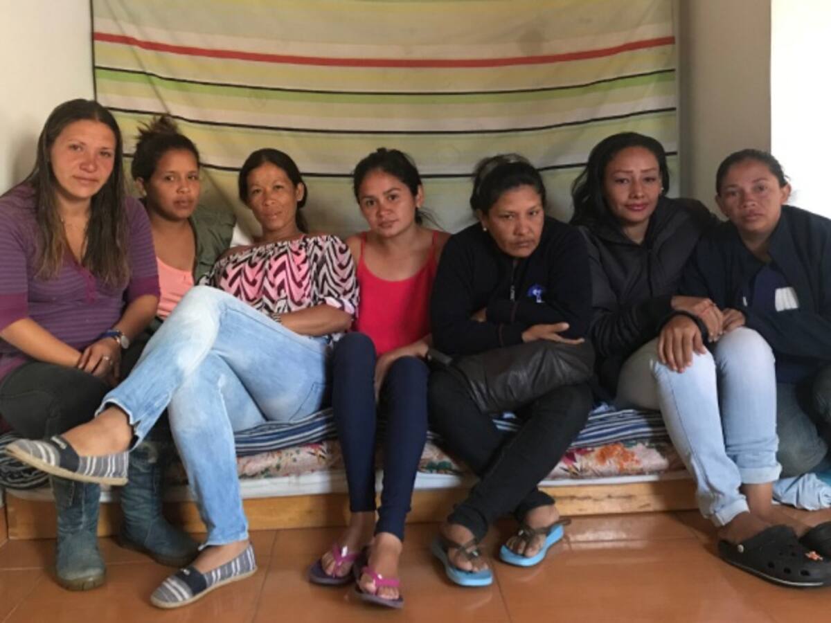 En Colombia por zapatos, la lucha de las mamás venezolanas