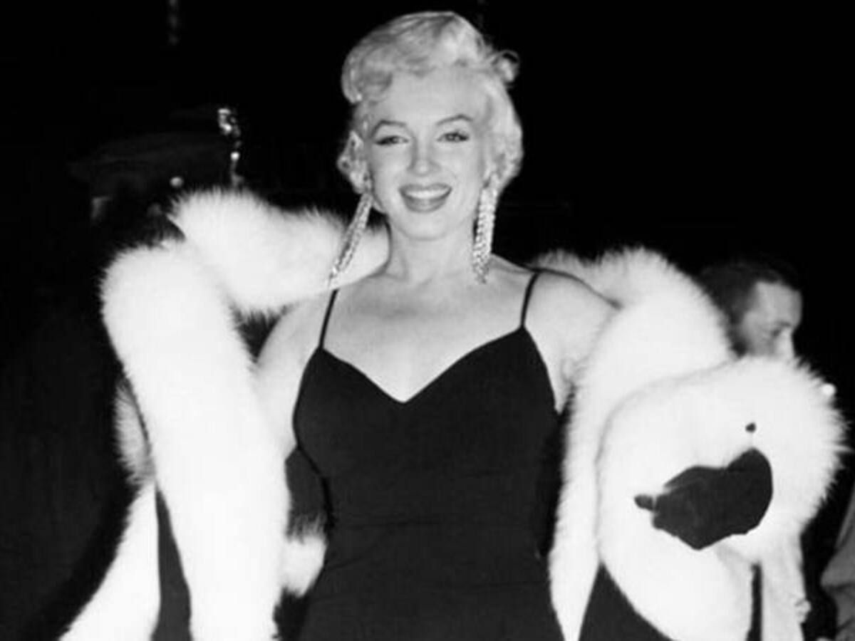 Vestido que usó Marilyn Monroe en gala donde felicitó a Kennedy fue subastado por una cifra millonaria
