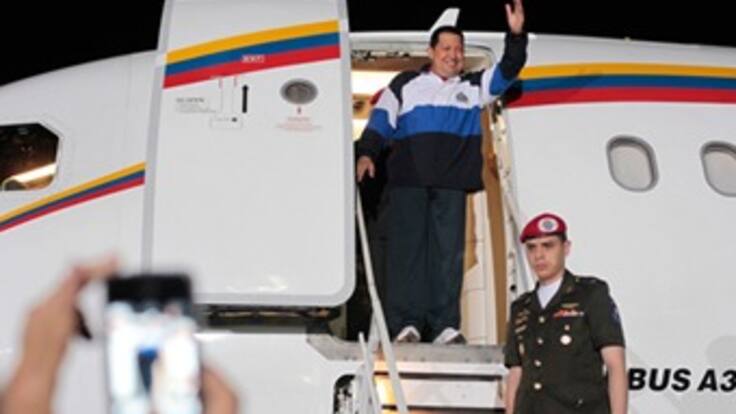 Chávez está consciente de su estado y sigue en proceso de recuperación: Gobierno