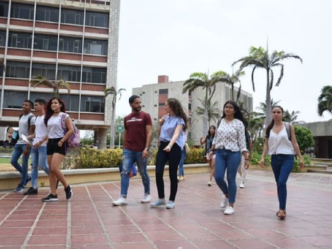 Ministerio de Salud hace seguimiento al brote de COVID-19 en la Universidad del Atlántico