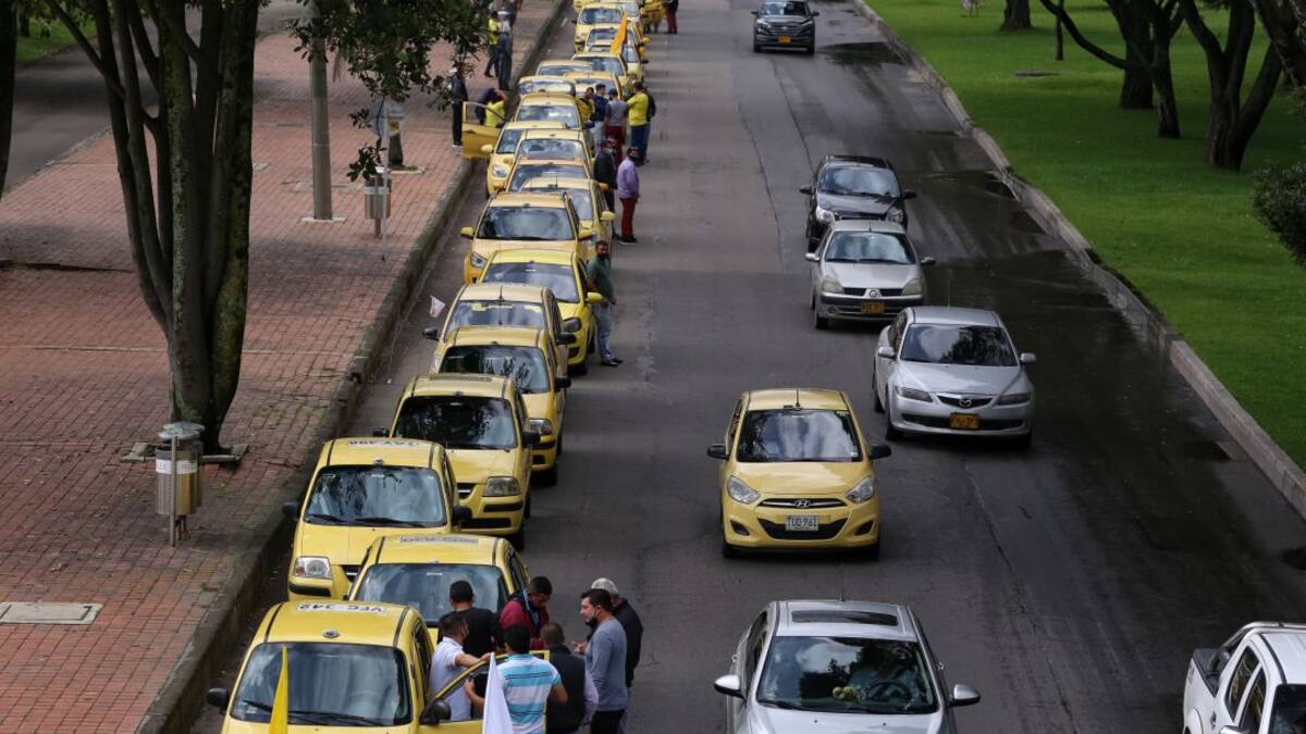 ¿Regular o no regular las aplicaciones de transporte?