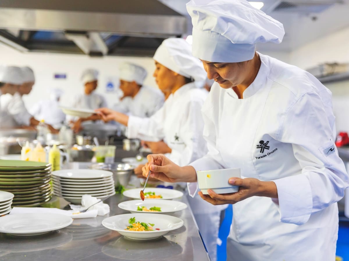 Desde hoy, 5 de junio, hay disponibles 8.300 cupos de formación gratuita del SENA en Antioquia
