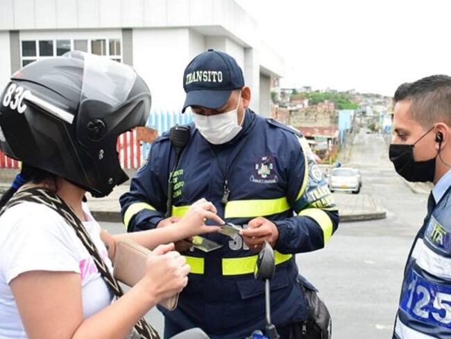 Solo quien cumpla con la excepción podrá salir este fin de semana, Armenia